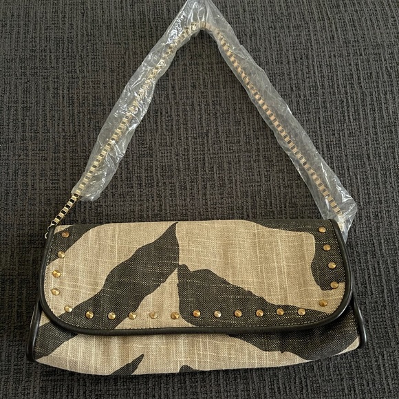 LOFT Handbags - Loft hand bag with gold chain strap